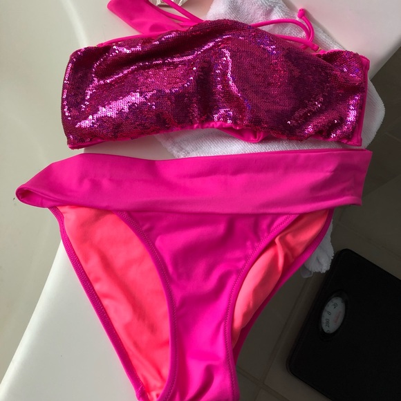 Victoria Secret bathing suit - Picture 1 of 5